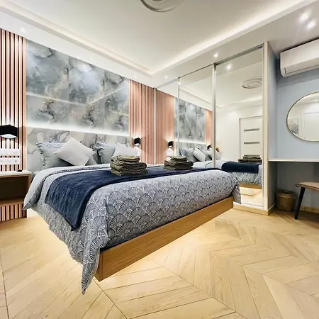 Luxueux Le Bon Marche 6 *